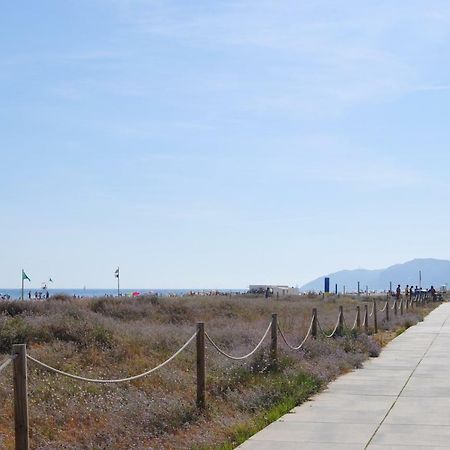 Apartamento Maraka Playa Castelldefels Buitenkant foto