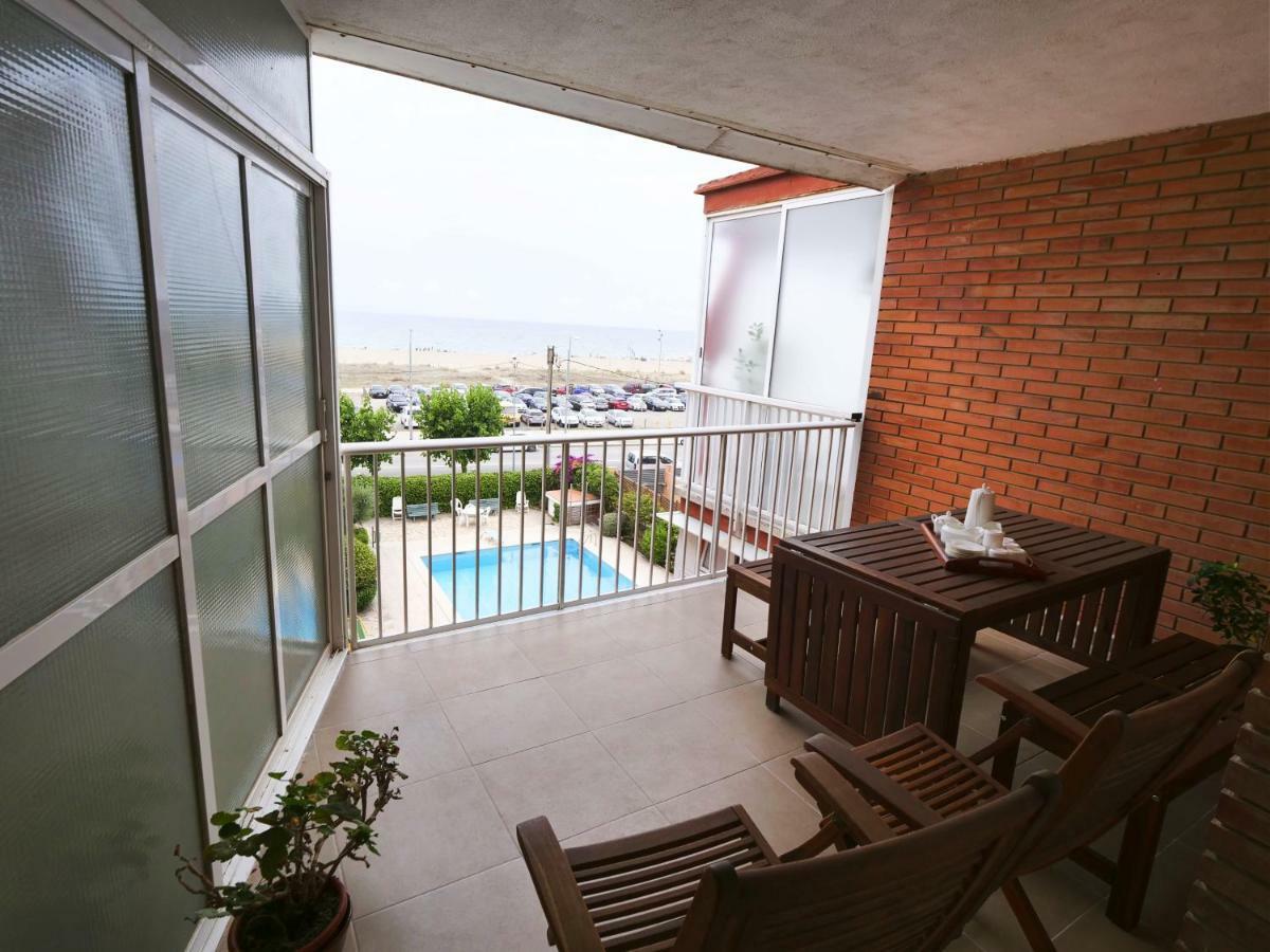 Apartamento Maraka Playa Castelldefels Buitenkant foto